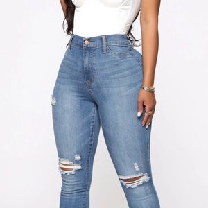 Our Favorite High Rise Skinny Jeans - Medium Blue Wash